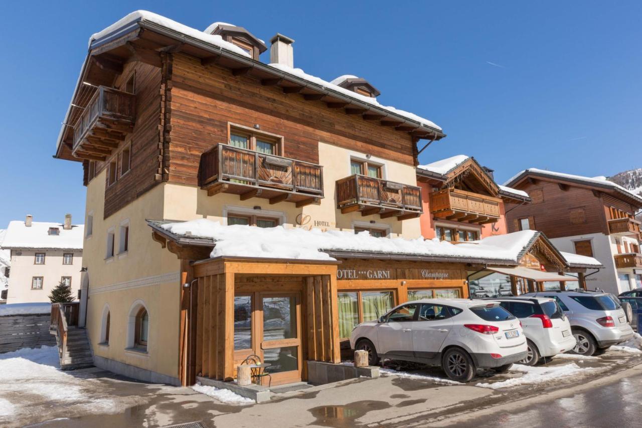 Hotel Champagne Livigno Exteriör bild