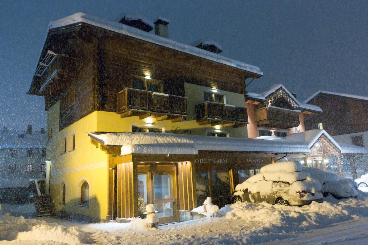 Hotel Champagne Livigno Exteriör bild