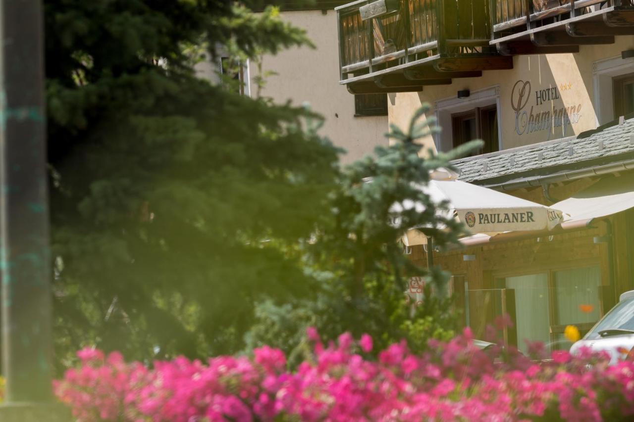 Hotel Champagne Livigno Exteriör bild