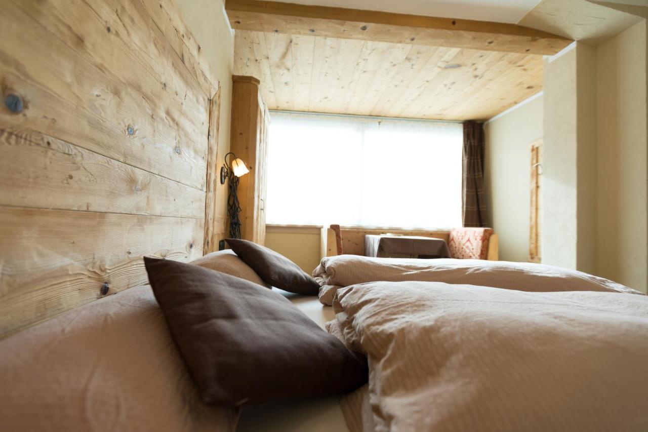 Hotel Champagne Livigno Exteriör bild