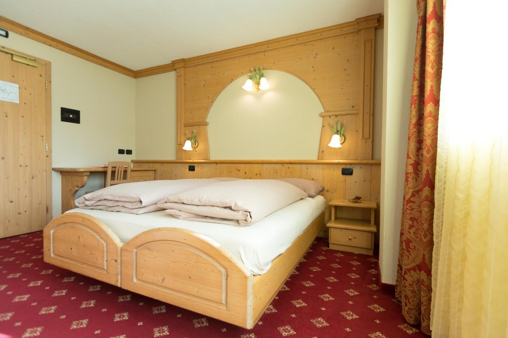 Hotel Champagne Livigno Exteriör bild