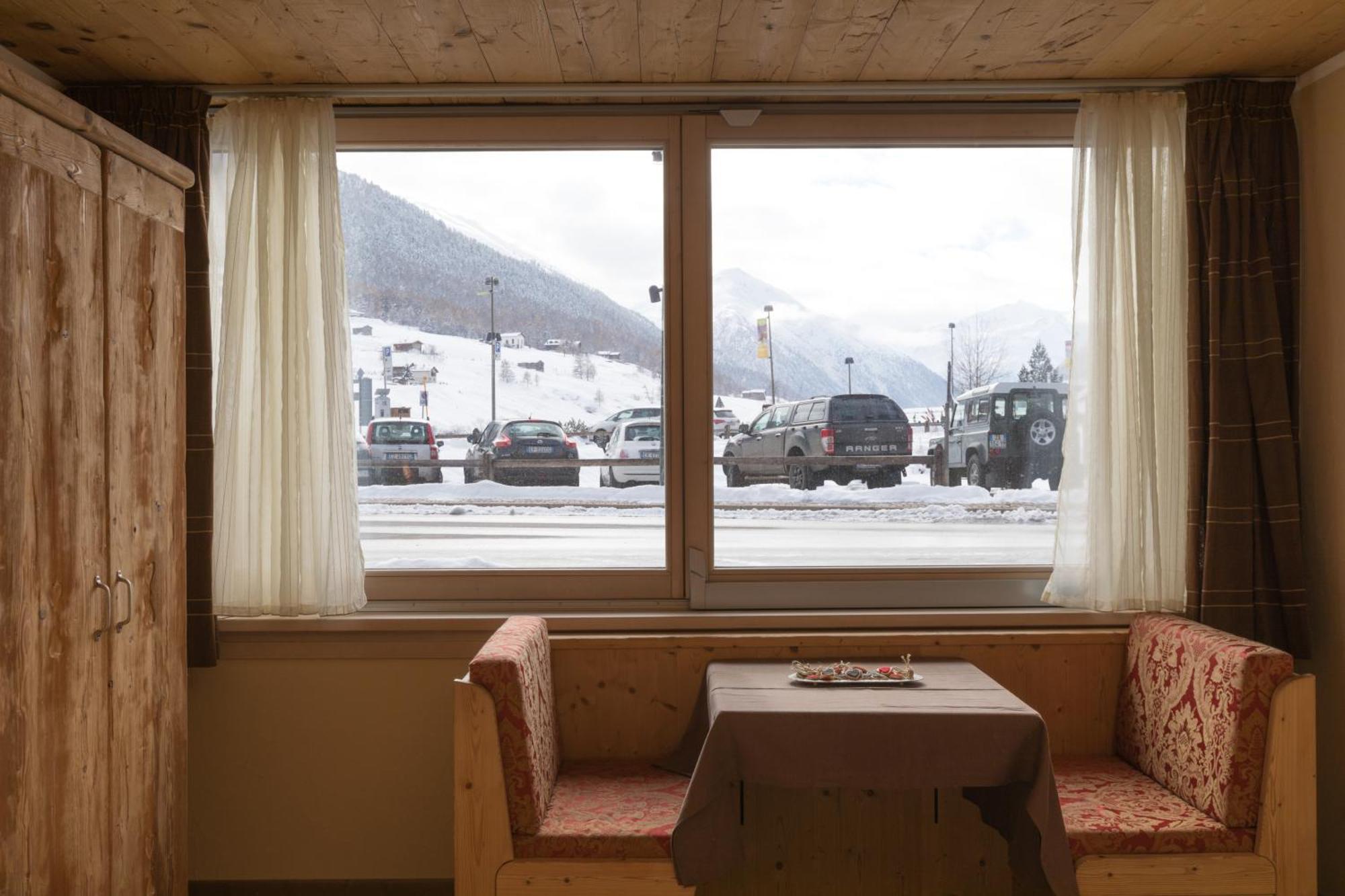 Hotel Champagne Livigno Exteriör bild