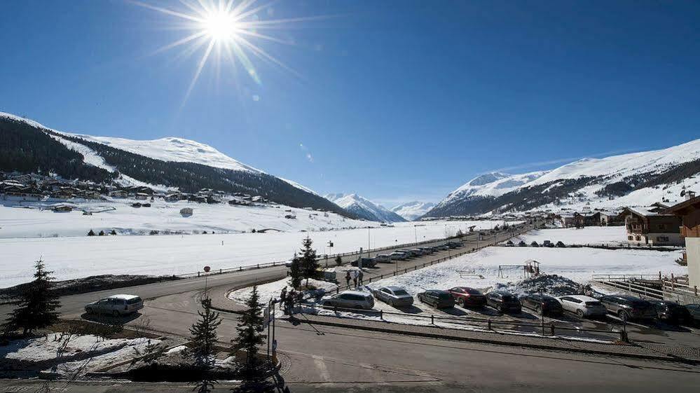 Hotel Champagne Livigno Exteriör bild